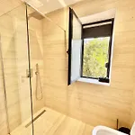 Center 1, * Tirana